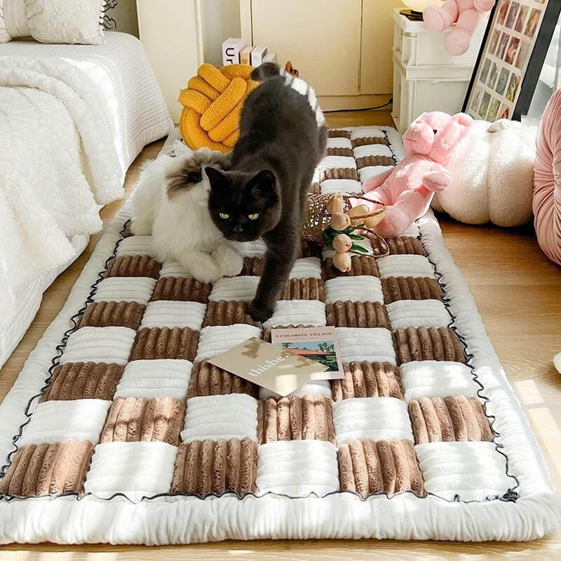 Cream-coloured Large Plaid Square Pet Carpet Bed Sofa Cover