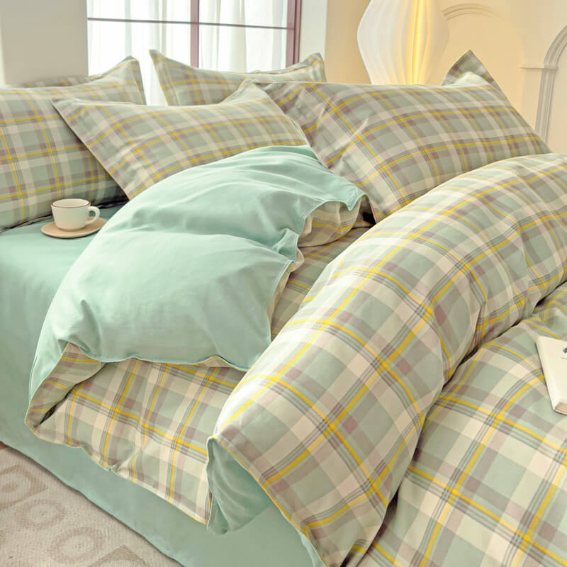 Classic Plaid Colour Block Stylish Breathable Bed Sheet Set