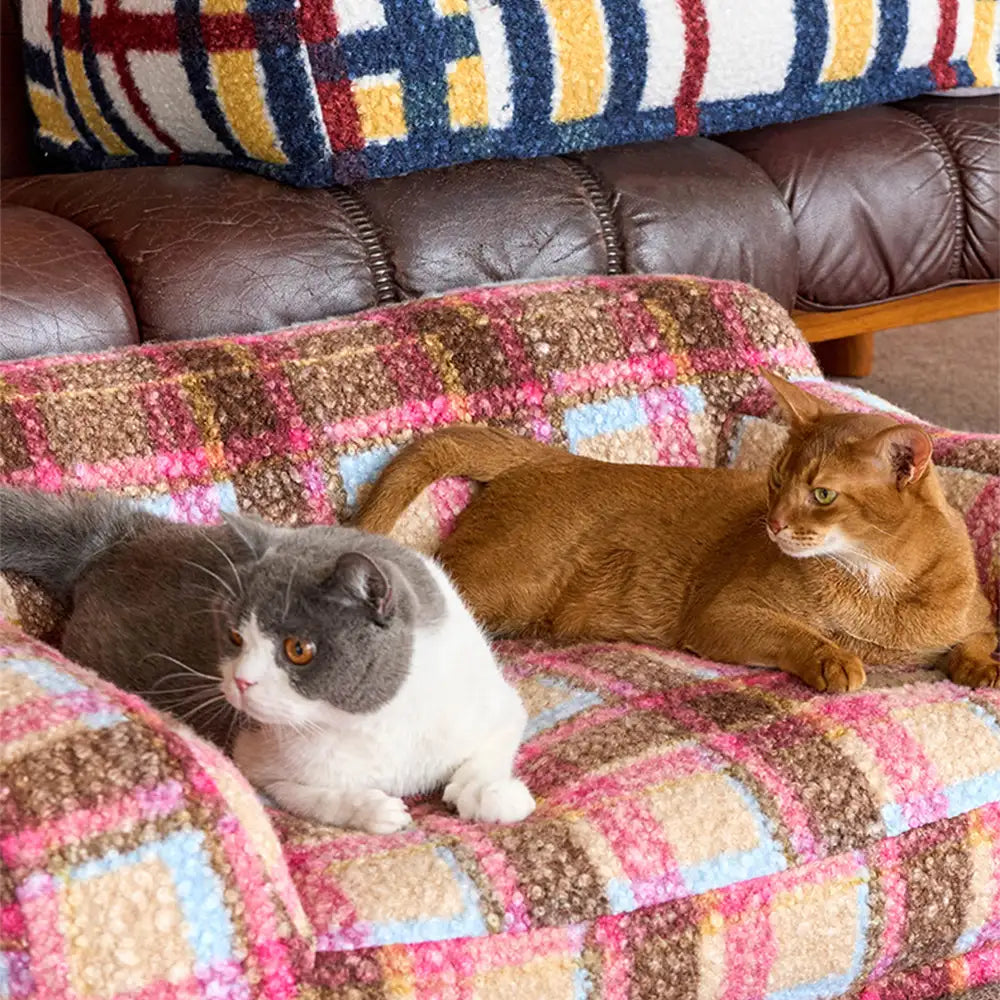 Cosy Plaid Faux Lambs Wool Washable Dog & Cat Sofa Bed - Vintage Modern