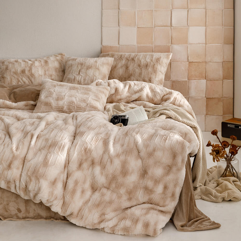 Cosy Faux Rabbit Fur Warm Textured Bed Sheet Set