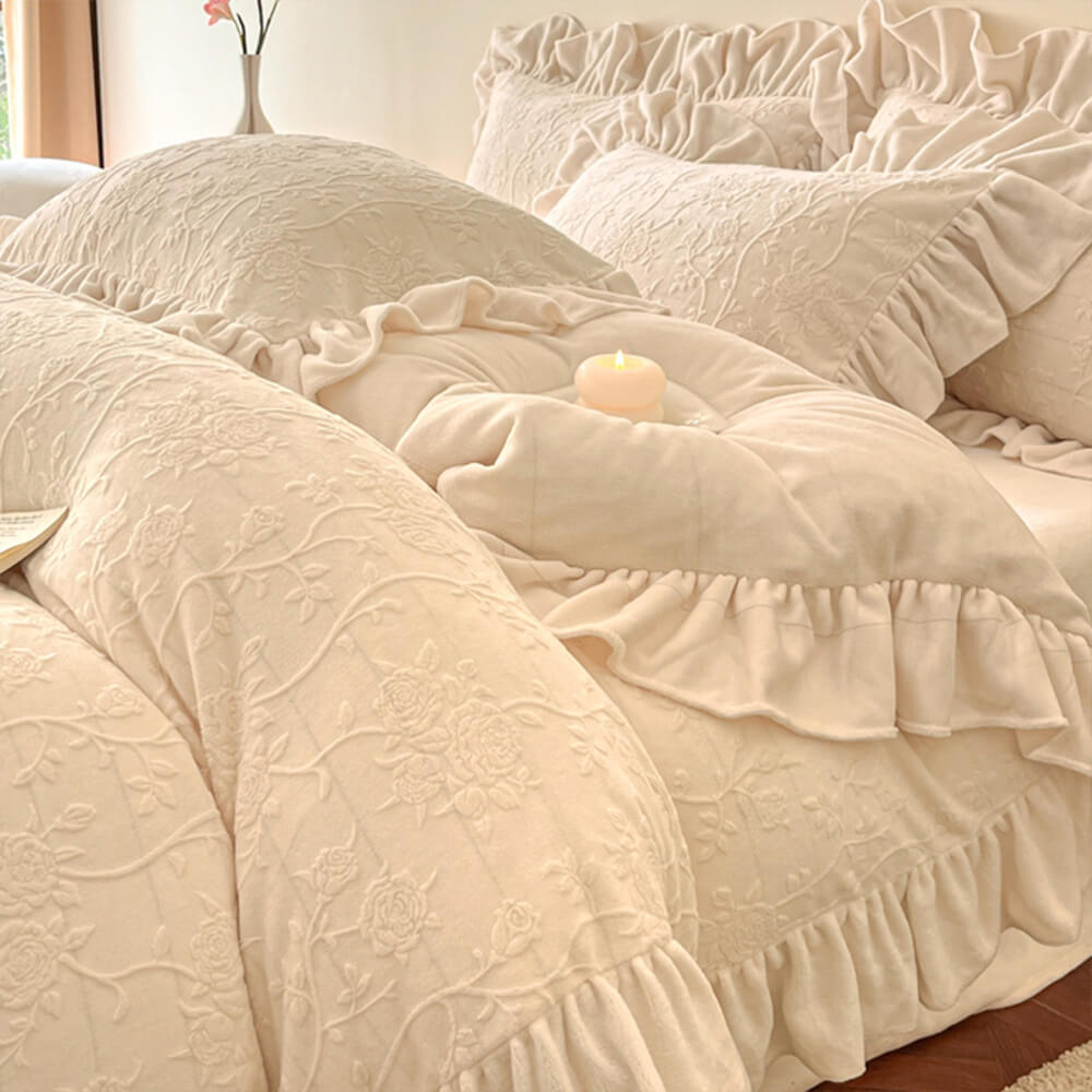 Luxury Carved Milk Velvet Warm Anti-Static Bed Sheet Set