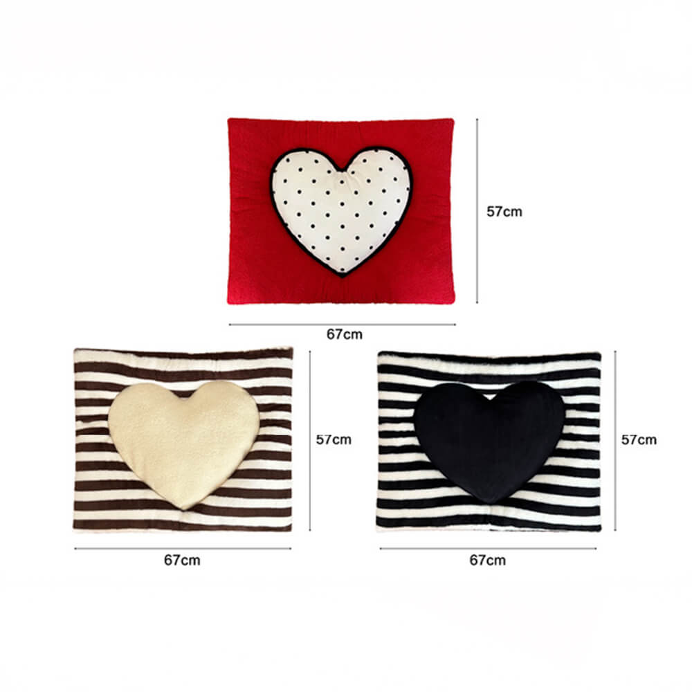 Striped Heart-Shaped Cosy Comfort Dog & Cat Mat