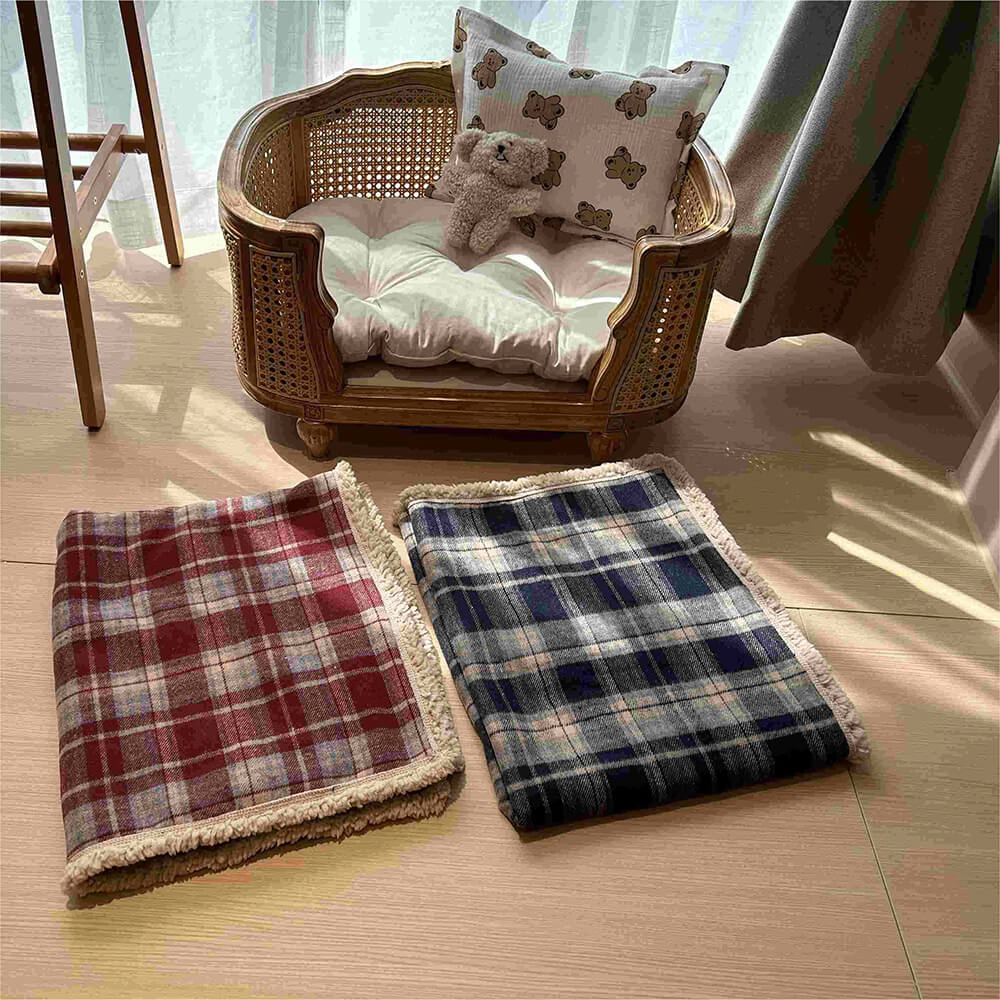 Warm Cosy Plaid Sherpa Fleece Thickened Blanket for Dogs and Cats