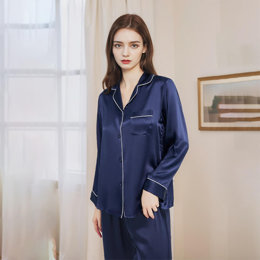 Thin & Comfortable Hair-resistant Matching Pyjamas for Dog and Owner