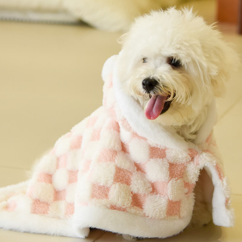 Pelzige Haustierkleidung, warmer Umhang für Hunde und Katzen