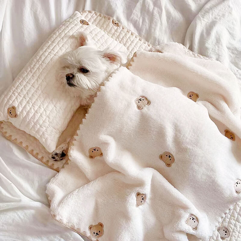 Cozy Embroidered Cotton Pet Pillow Quilt Bed Set