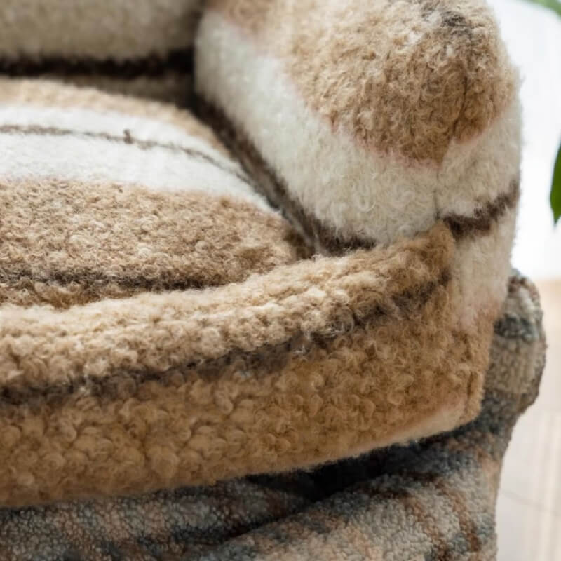 Lazy Holiday Plush Cosy Dog & Cat Sofa Bed